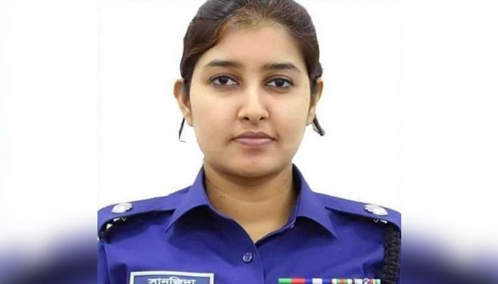 স্বামীকে দুষছেন এডিসি সানজিদা