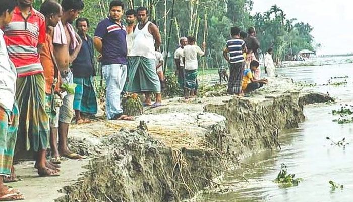 ভাঙছে তিস্তা, হারাচ্ছে ভূমি