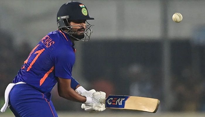 শ্রেয়াস আইয়ারকে ফেরালেন রউফ