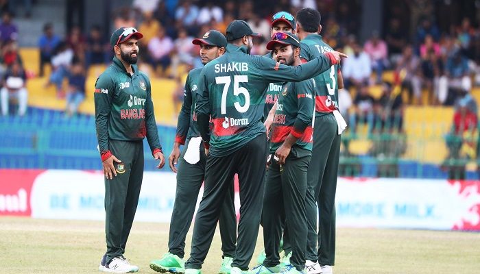লড়াইয়ে টিকে থাকতে বাংলাদেশের দরকার ২৫৮