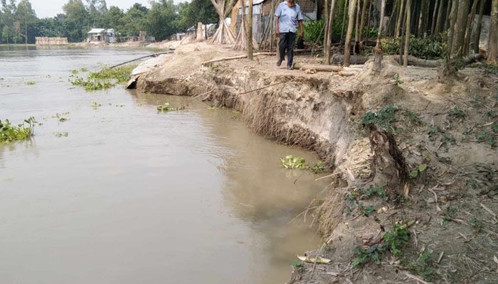 ভাঙনের কবলে বকশীগঞ্জের ১০ গ্রাম