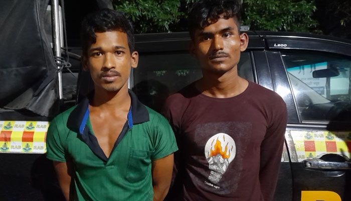 বগুড়ায় কলেজ শিক্ষক হত্যাকাণ্ডের হোতাসহ গ্রেপ্তার ২