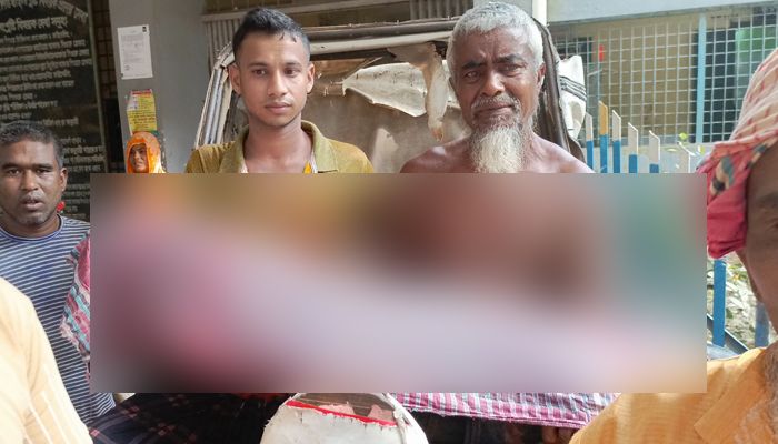 তেঁতুল পাড়তে গিয়ে গাছ থেকে পড়ে শিশুর মৃত্যু