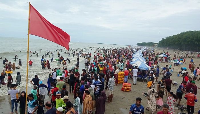 সাগরতীরে মানবস্রোত, ঠাঁইহীন সাজেক