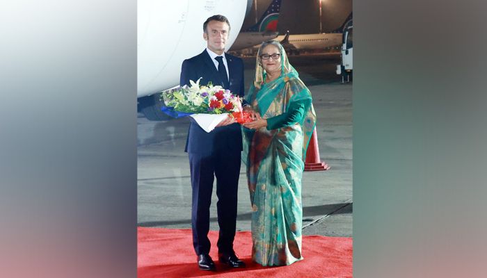 ঢাকায় ফ্রান্সের প্রেসিডেন্ট এমানুয়েল মাখোঁ