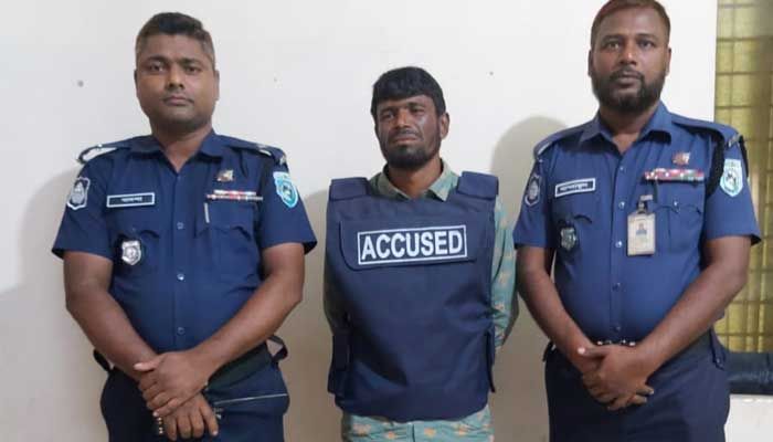 চারণকবি রাধাপদের ওপর হামলায় প্রধান আসামি গ্রেপ্তার