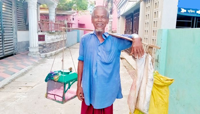 হাওয়ায় মিলায় রঙিন স্বপ্ন