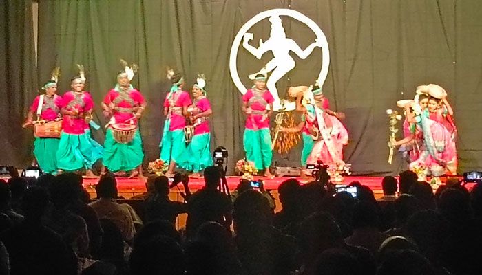শাস্ত্রীয় ও আদিবাসী নৃত্য উৎসব পালন