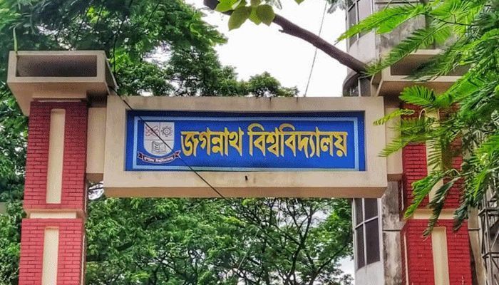 সীমাহীন সংকট, তার ওপর নিষেধাজ্ঞার খড়্গ