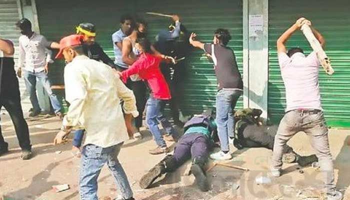 রাজনৈতিক ডামাডোলে প্রাণ গেল চারজনের 