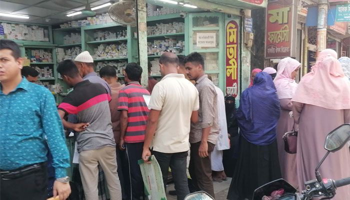 দালালদের দৌরাত্ম্যে সর্বস্বান্ত রোগীরা