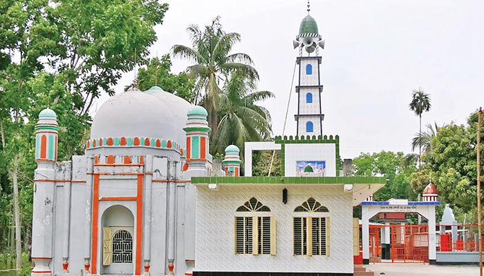 মানিকগঞ্জের মাচাইন শাহী জামে মসজিদ