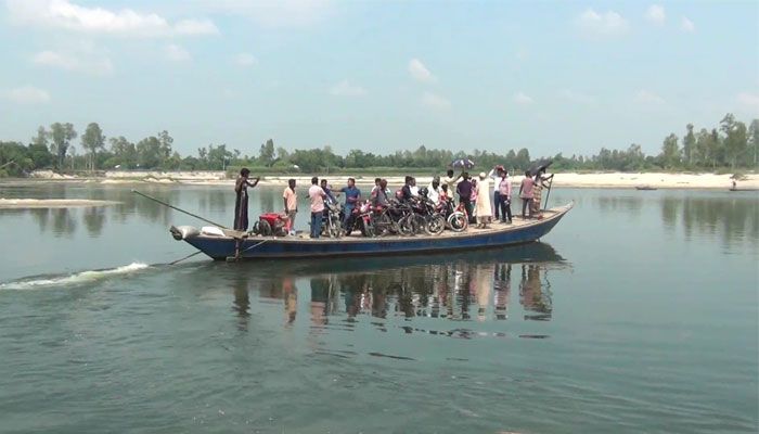 আশ্বাসেই দুই দশক পার 