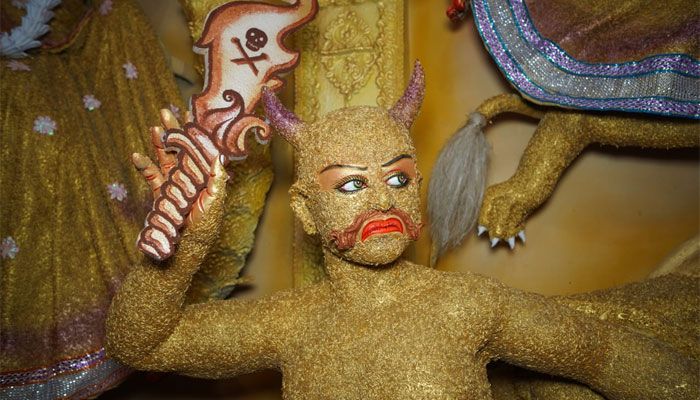 চিনিগুঁড়া ধানের সুনিপুণ বিন্যাসে প্রতিমা