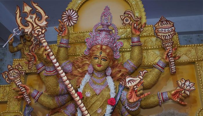 চিনিগুঁড়া ধানের সুনিপুণ বিন্যাসে প্রতিমা