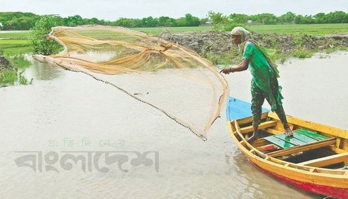 জীবনযুদ্ধে অদম্য ট্রান্সজেন্ডার রিনা