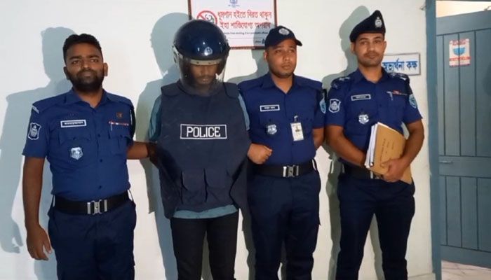 ৬ হাজার টাকার জন্য হত্যা করা হয় সয়নকে : পুলিশ