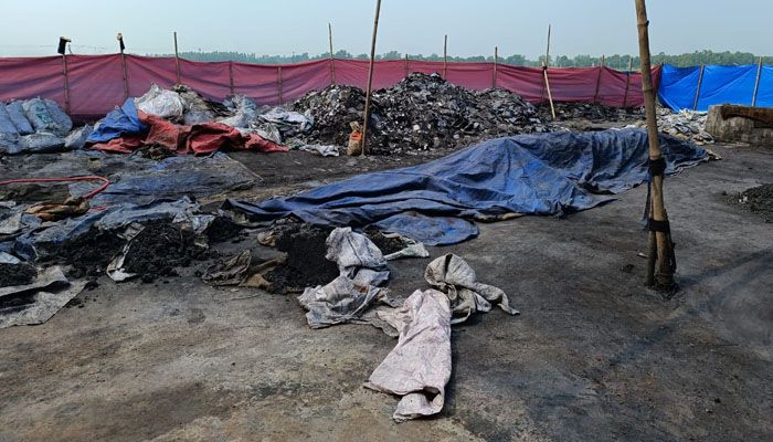 সিসা তৈরির অবৈধ কারখানা হুমকিতে জনস্বাস্থ্য