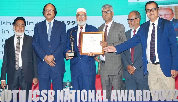 আইসিএসবি ন্যাশনাল অ্যাওয়ার্ড ২০২২-এ সিলভার অ্যাওয়ার্ড অর্জন করল স্ট্যান্ডার্ড ব্যাংক
