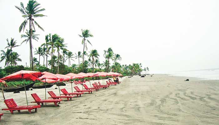 রাজনৈতিক অস্থিরতায় পর্যটকশূন্য কুয়াকাটা