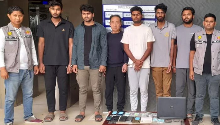 চীনা নাগরিকের নেতৃত্বে চাকরির ফাঁদ, গ্রেপ্তার ১৫