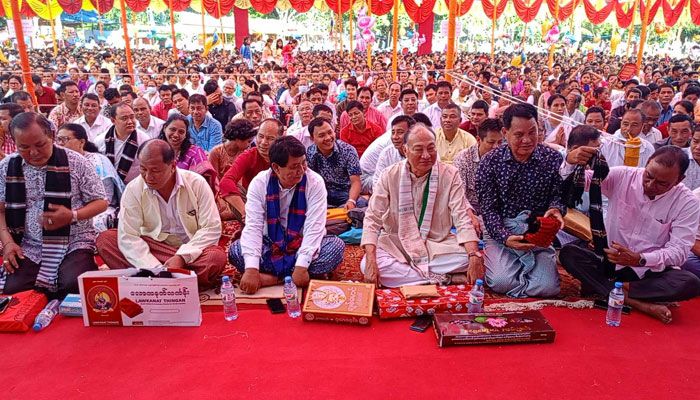 কাপ্তাইয়ে কঠিন চীবর দান উৎসব