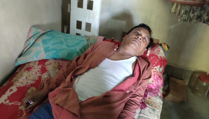 বরখাস্ত চেয়ারম্যানের লোকজনের বিরুদ্ধে ভারপ্রাপ্ত চেয়ারম্যানকে মারধরের অভিযোগ 