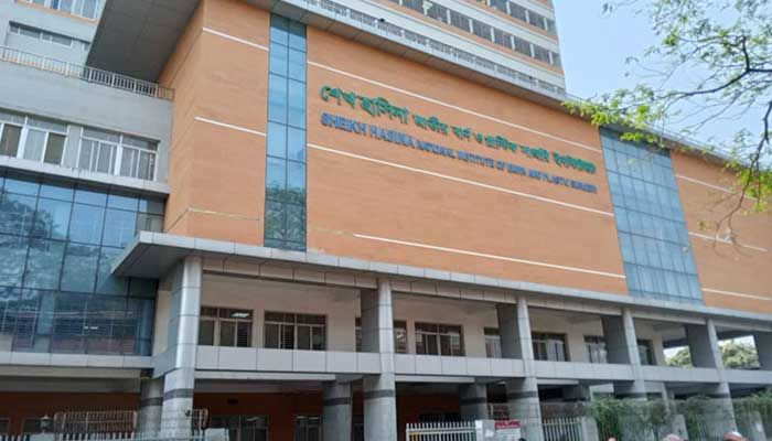 কদমতলীতে স্টিল মিলে বিস্ফোরণ, দগ্ধ ৪