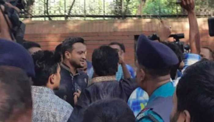গণভবনে সাকিব আল হাসান