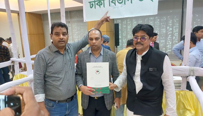 উৎসবমুখর পরিবেশে আওয়ামী লীগের মননোয়নপত্র বিক্রি