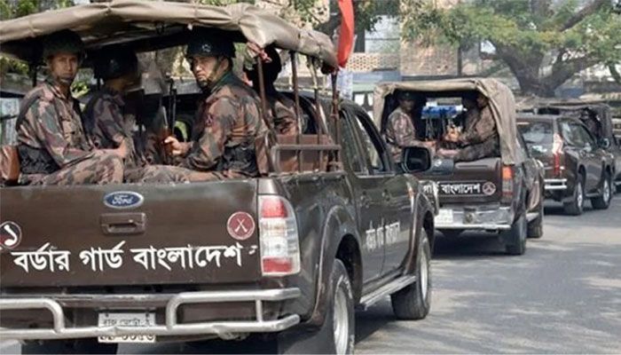 পোশাক কারখানার নিরাপত্তা জোরদারে মাঠে বিজিবি