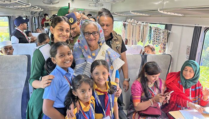 দোহাজারী-কক্সবাজার রেলপথ উদ্বোধন করলেন প্রধানমন্ত্রী