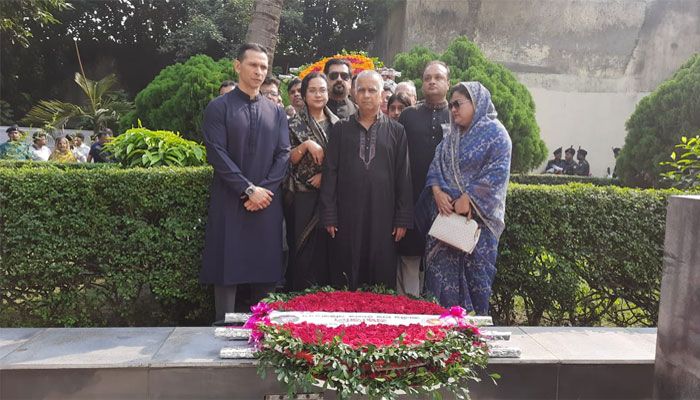 জেলহত্যা দিবসে আওয়ামী লীগের শ্রদ্ধা