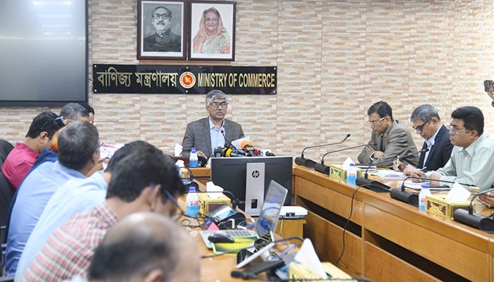 কাল থেকে রাজধানীতে আলু ৩০, পেঁয়াজ মিলবে ৫০ টাকায়
