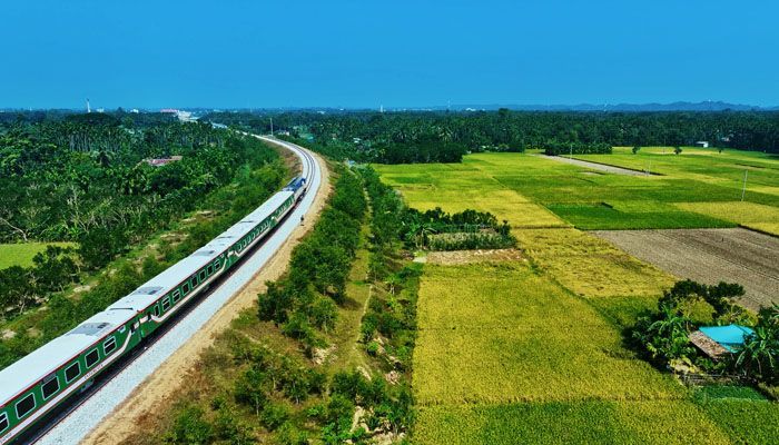 সনাতনী পদ্ধতিতে ইয়াবা খুঁজবে রেলওয়ে পুলিশ