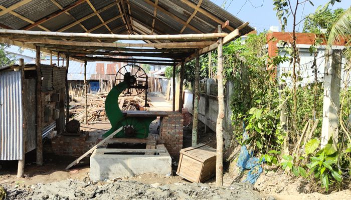 বাগেরহাটে সরকারি জমি দখল করে স মিল স্থাপনের অভিযোগ আওয়ামী লীগ নেতার বিরুদ্ধে