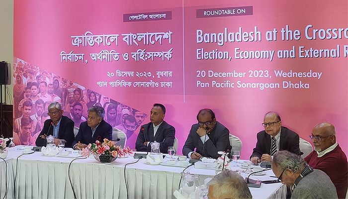 একতরফা নির্বাচনে হুমকির মুখে অর্থনীতি : আলী ইমাম
