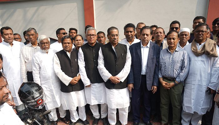 প্রধানমন্ত্রীর বরিশাল সফর, ১০ লাখ মানুষ সমাগমে জোর প্রস্তুতি
