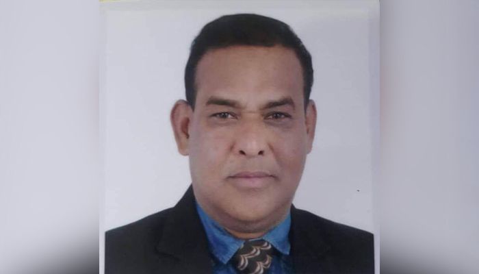 প্রধানমন্ত্রীর হাতে ঈগল আঁকা ছবি, আ. লীগ নেতাকে শোকজ
