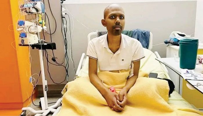 বাবা-মায়ের কোলে শেষ নিঃশ্বাস ফেলতে ফ্রান্স থেকে চরফ্যাশনে