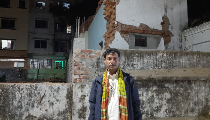 ‘প্রতারণার’ শিকার হয়ে কিডনি বিক্রি করতে চান স্বভাবকবি