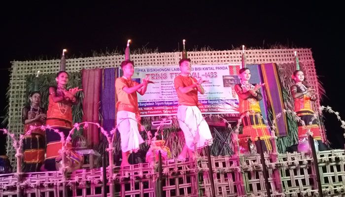 কাথারক নৃত্যে  ১৪৩৩ ত্রিপুরাব্দ বরণ