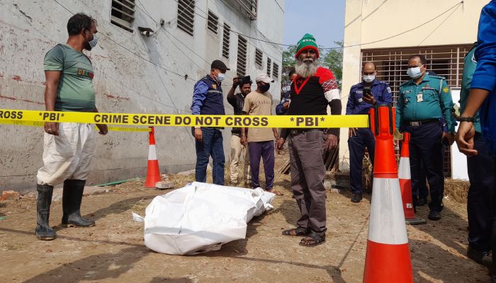 এমপি ফারুকের কার্যালয়ের সেপটিক ট্যাংক থেকে লাশ উদ্ধার