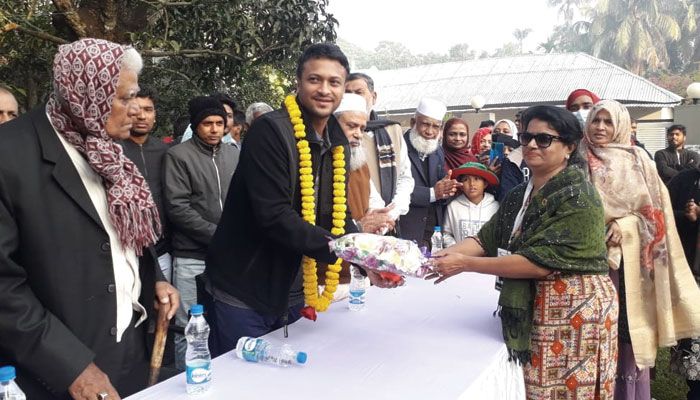 সাকিবের বড় চ্যালেঞ্জ ভোটার উপস্থিতি