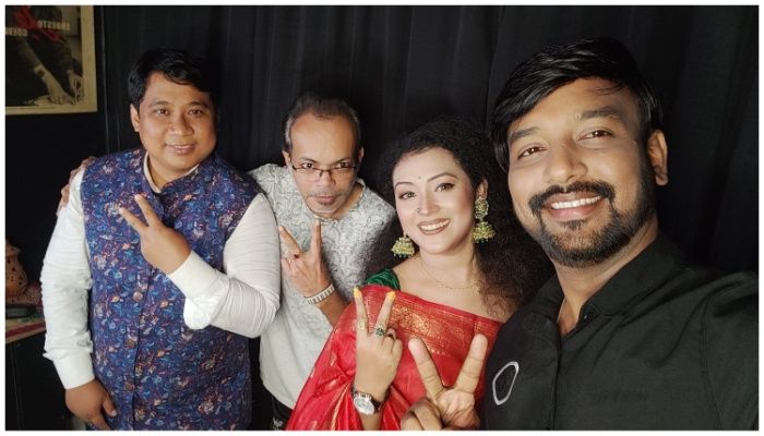 রাজীব ও প্রিয়াংকার কণ্ঠে বিজয়ের গান 