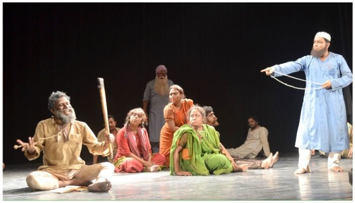 বিজয় দিবসে ‘ভাগের মানুষ’   