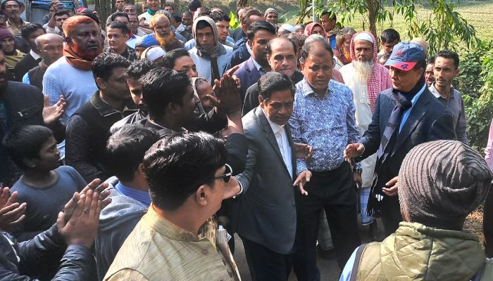খালেদা জিয়ার আসনে নৌকার পালে হাওয়া তুলছেন নাসিম চৌধুরী