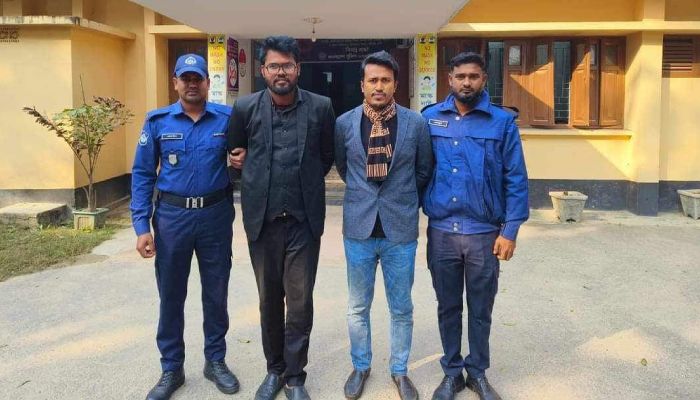 বড়াইগ্রামে শিক্ষা কর্মকর্তাকে মারধরের মামলায় আরও ২ আসামি গ্রেপ্তার