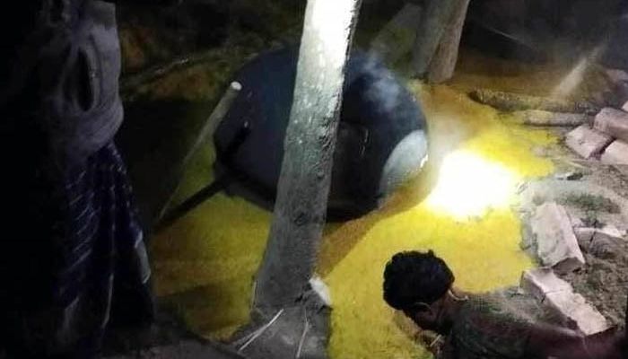 জাফর উল্যাহর সমর্থকদের খিচুড়ি নষ্টের অভিযোগ নিক্সন সমর্থকদের বিরুদ্ধে