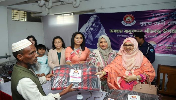 ফেনীতে শীতার্তদের পাশে পুনাক